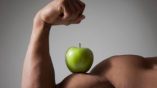 این میوه ها به عضله سازی بدن شما کمک می کند