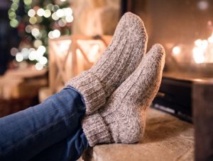 سردی پا به چه علت است و چگونه درمان می شود؟